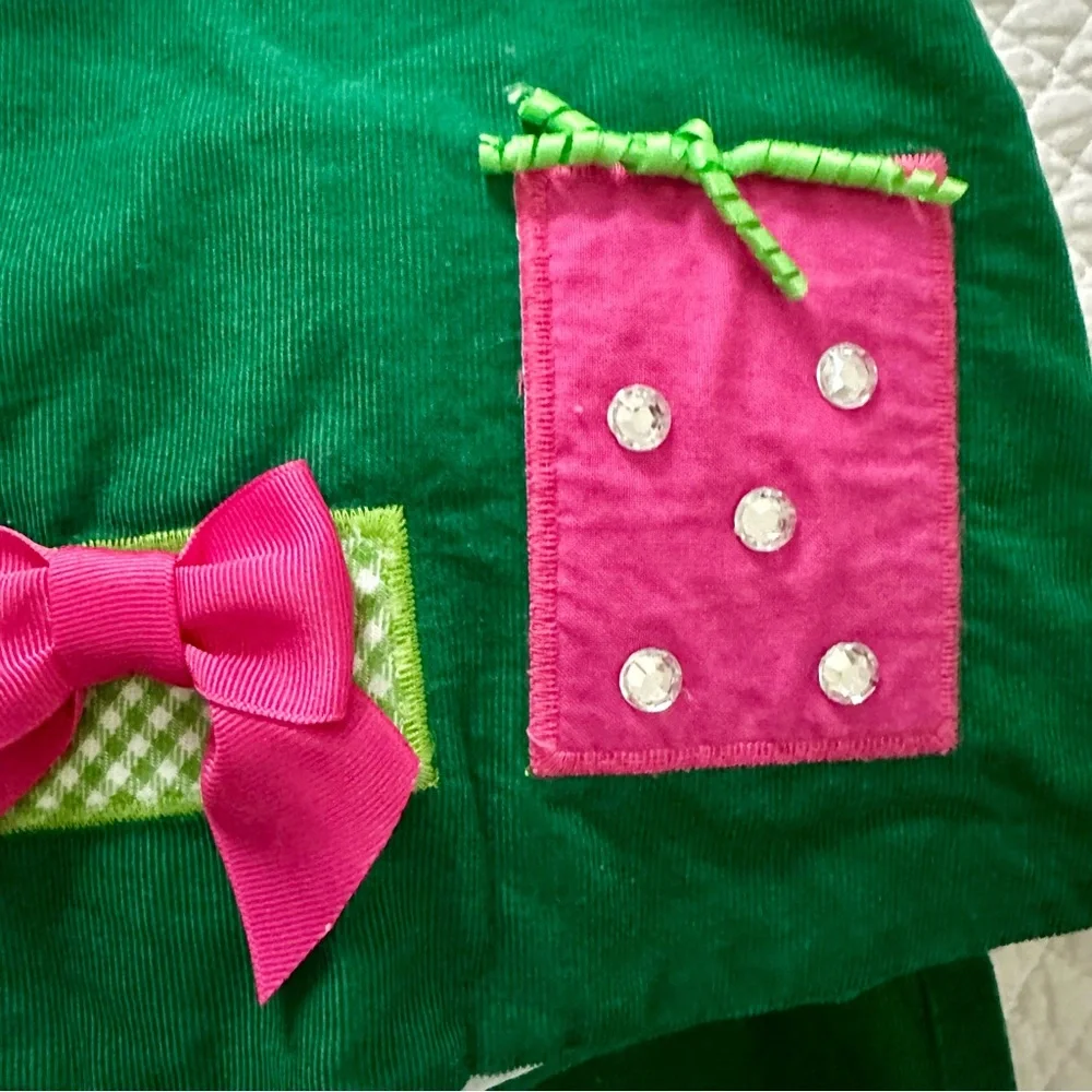 Bailey Boys Corduroy Two Piece Set with Bow Detail in Green and Pink Size 9M